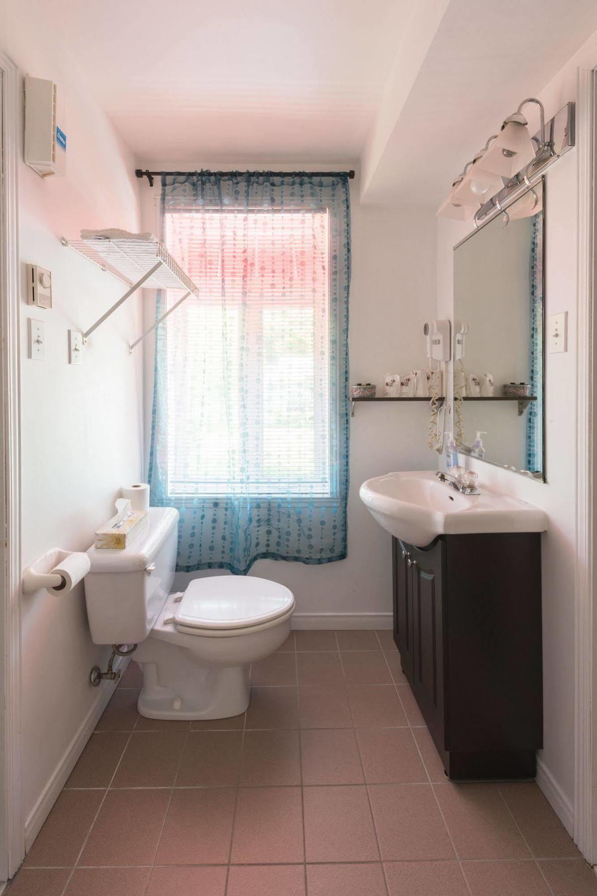 Auberge La Courtepointe Petite-Riviere-Saint-Francois Ngoại thất bức ảnh
