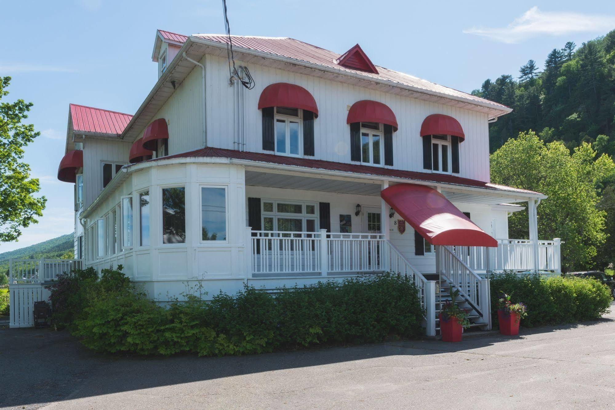 Auberge La Courtepointe Petite-Riviere-Saint-Francois Ngoại thất bức ảnh